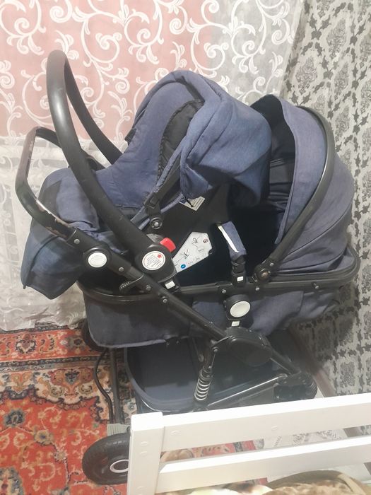 Продам детскую коляску