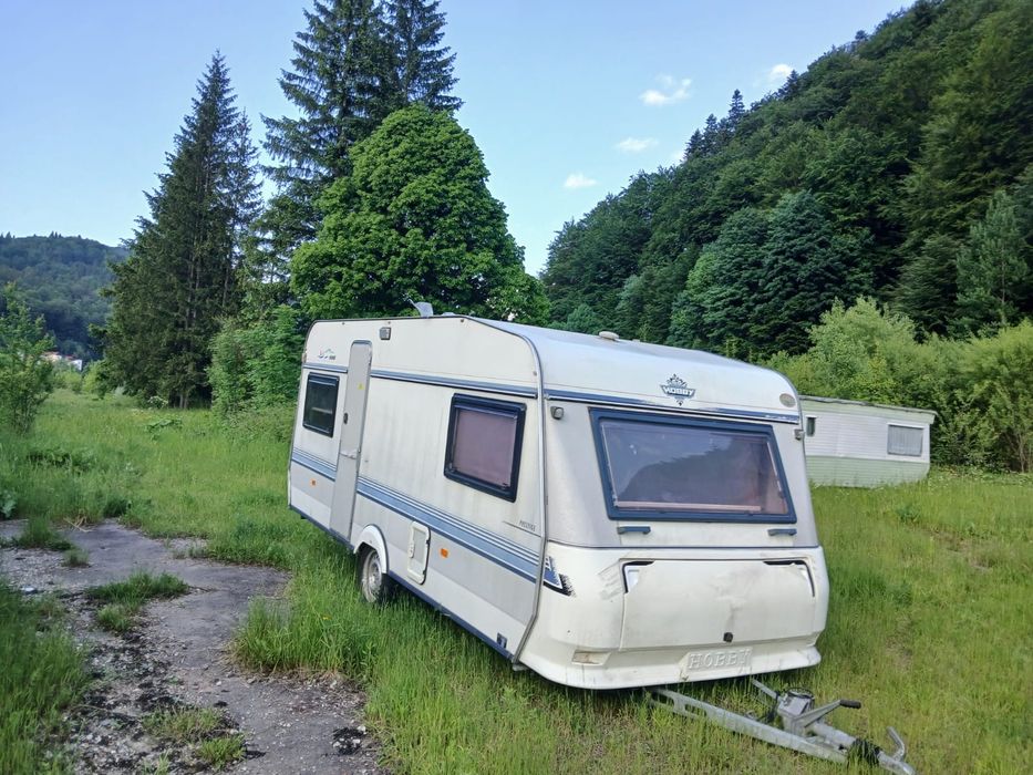 Vând rulotă hobby doua compartimente 4locuri 1996