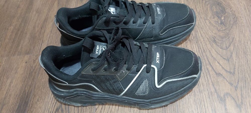 Кроссовки мужские