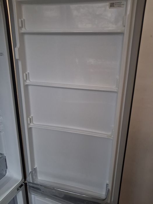 Продаётся Холодильник Shivaki