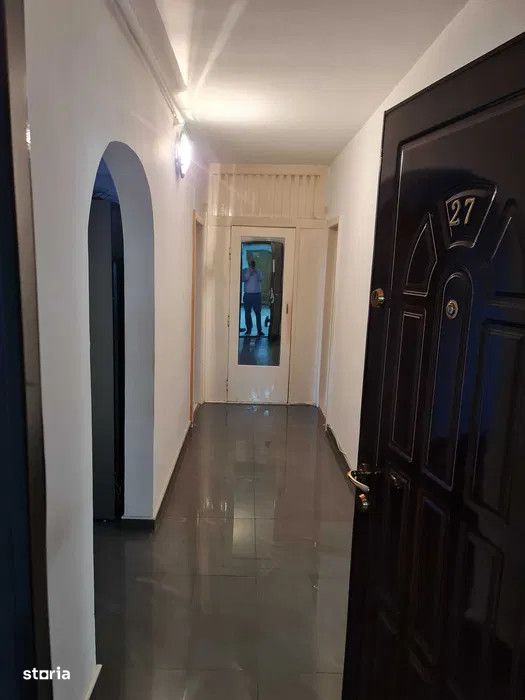 Vand apartament 3 camere, Dambu Rotund