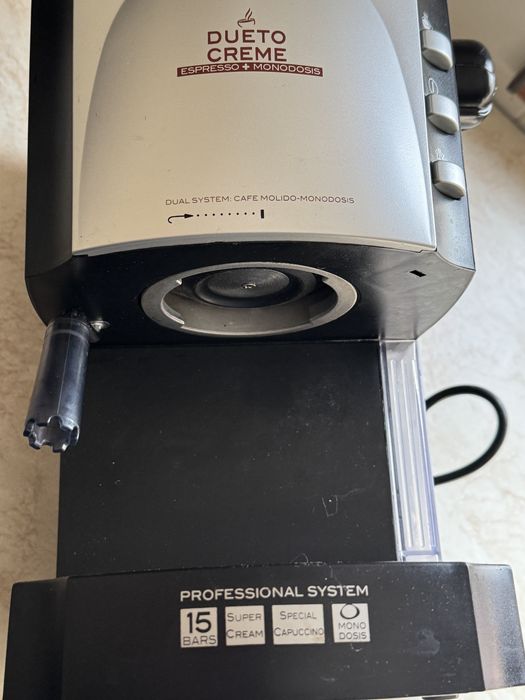 Expresor cafea Ufesa Dueto Creme CE7140