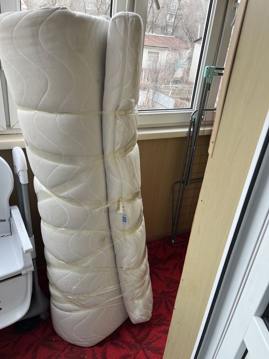 Продам матрас 5000тг