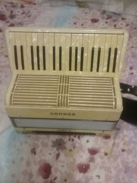 Acordeon hohner verdi ll 880 bandon
