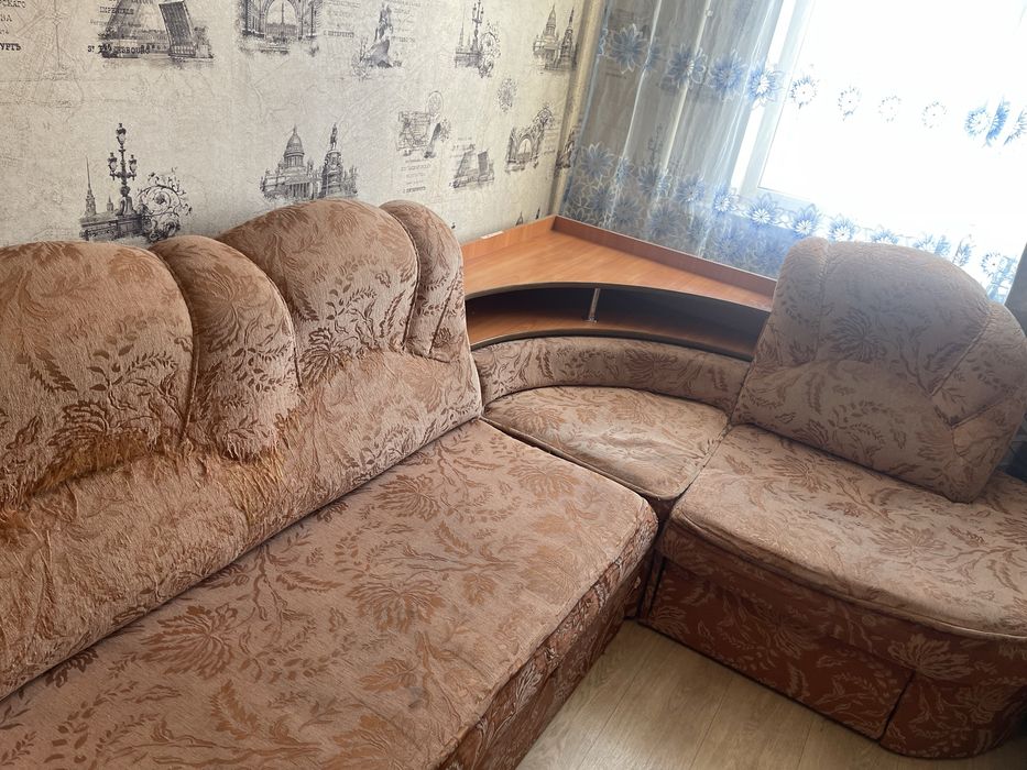 Продам диван , самовывоз