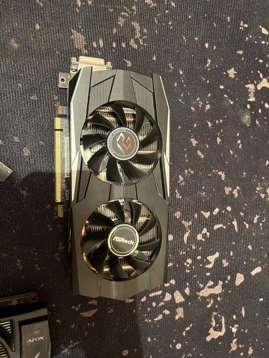 Процессор+кулер Gigabyte H310M + Intel Core i5-8400
