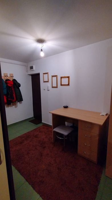 Dau in chirie apartament cu 1 camera