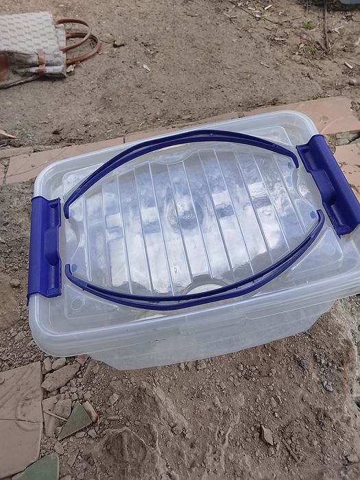 Продам контейнеры для пищи или для рыбалки