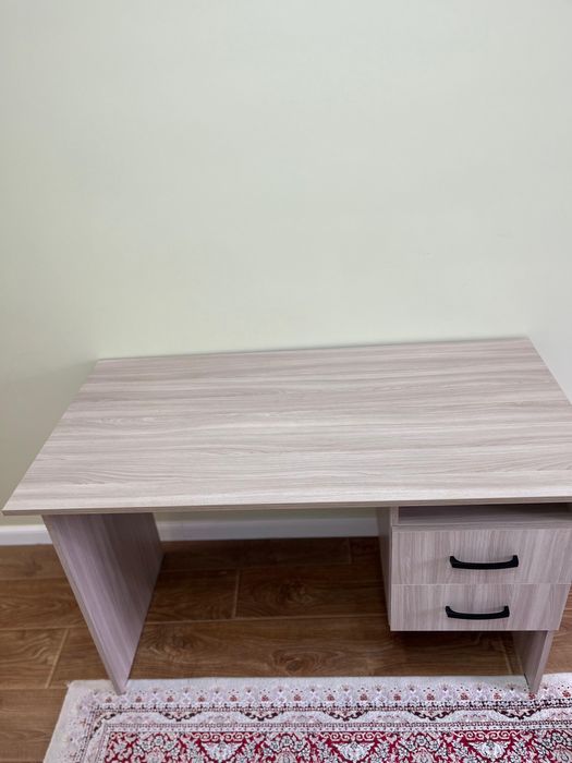 Парта детская/ Письменный стол