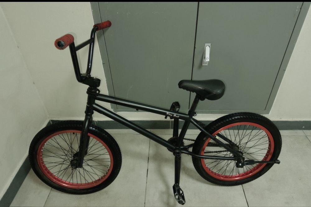Продается трюковой велосипед BMX