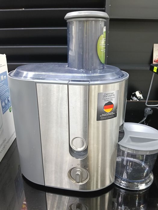 Продам соковыжималку.