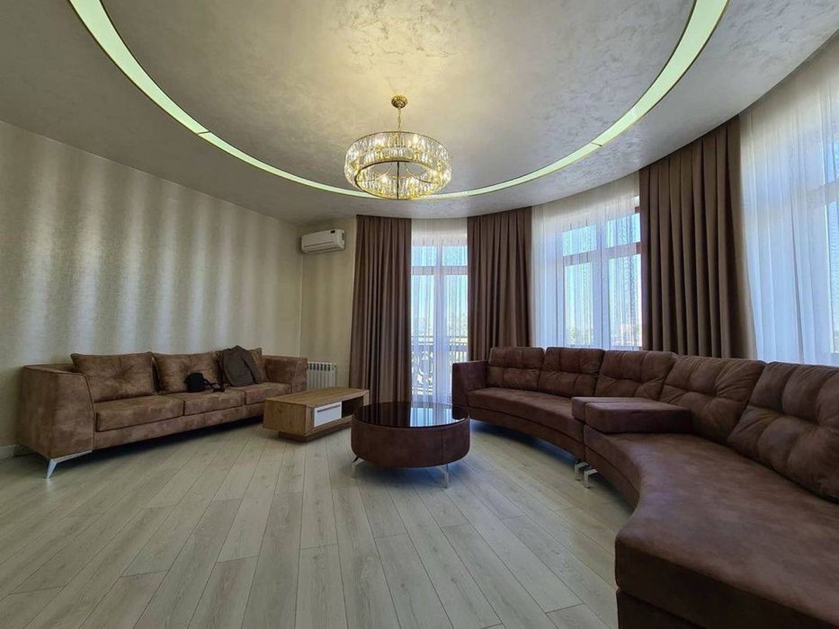 Квартира ЖК Parisien 5/5/8 198 м2