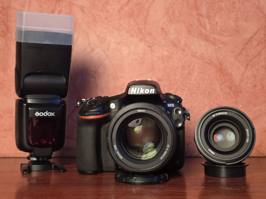 Kit nikon d810 cu 85mm, 50mm si bliț