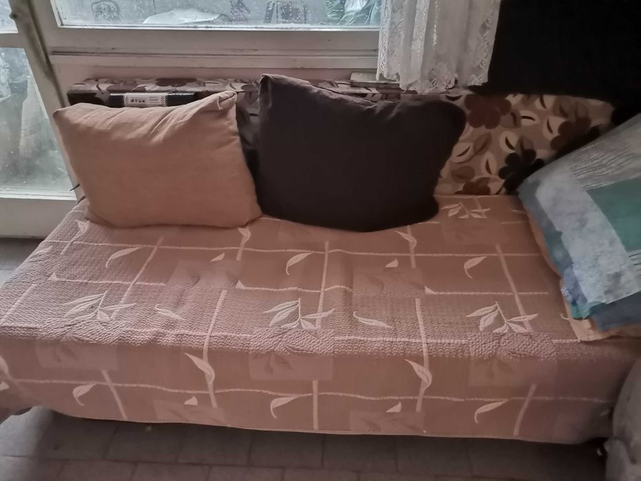 Диван в отлично състояние