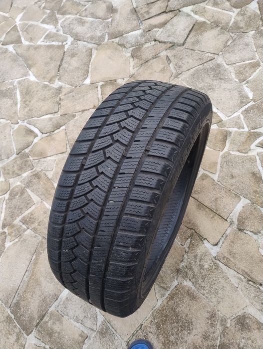 Anvelopa iarna HIFLY