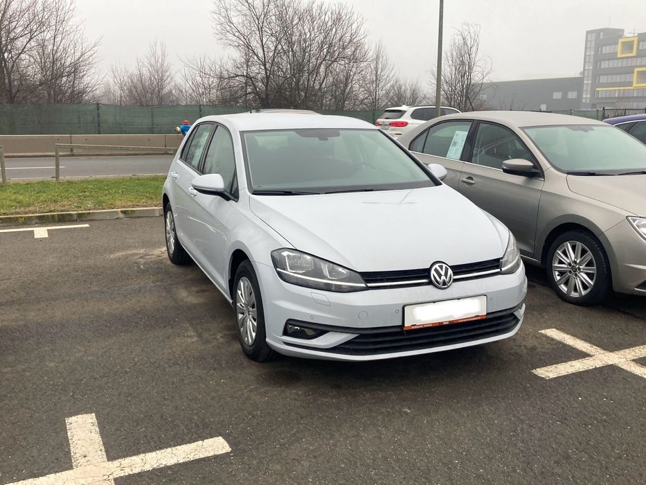 Volkswagen Golf Volkswagen Golf7 Trendline TSI 2018 130000km Alb Metalic 6+1 viteze
