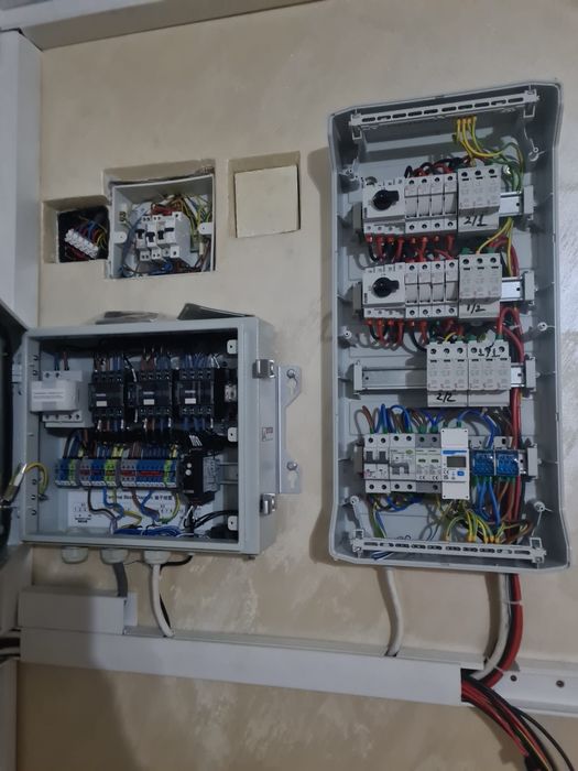 Instalatotr / Electrician