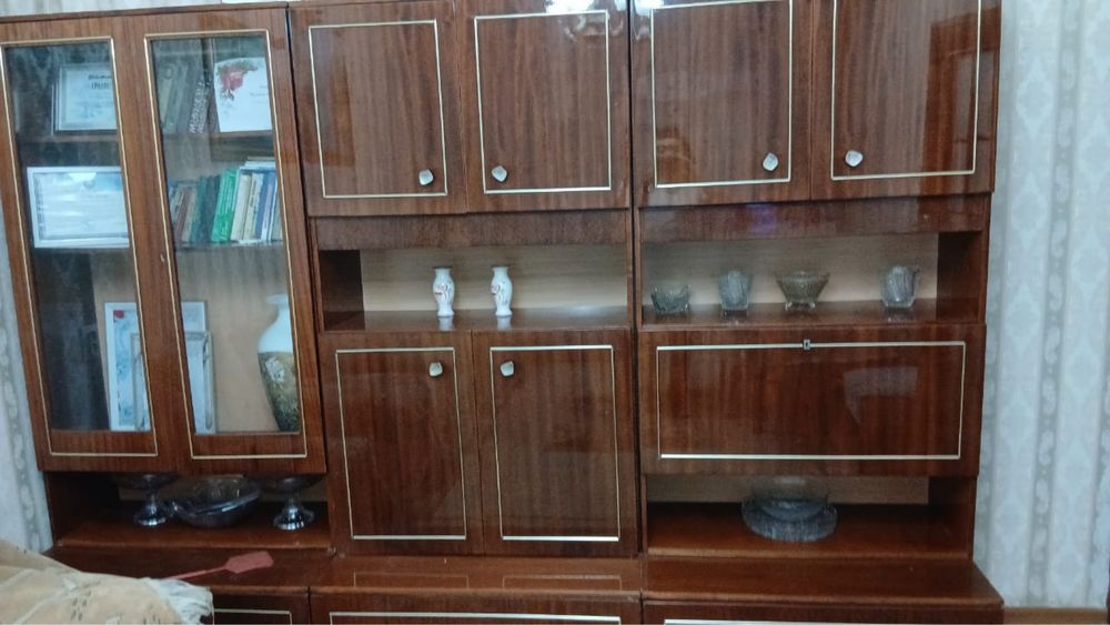 Продам стенку мебель Тараз раритетный