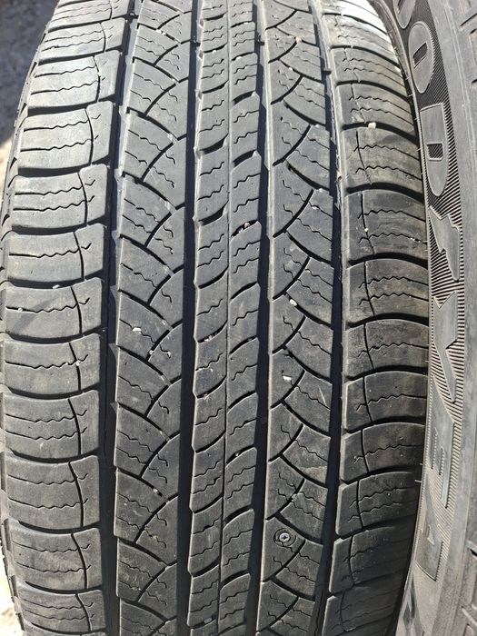 Продам шины 235/55/18