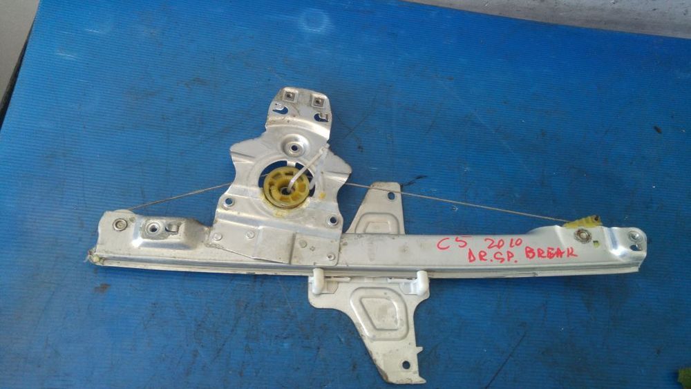 macara usa dreapta spate citroen c5 3 break dupa 2008 9670313180