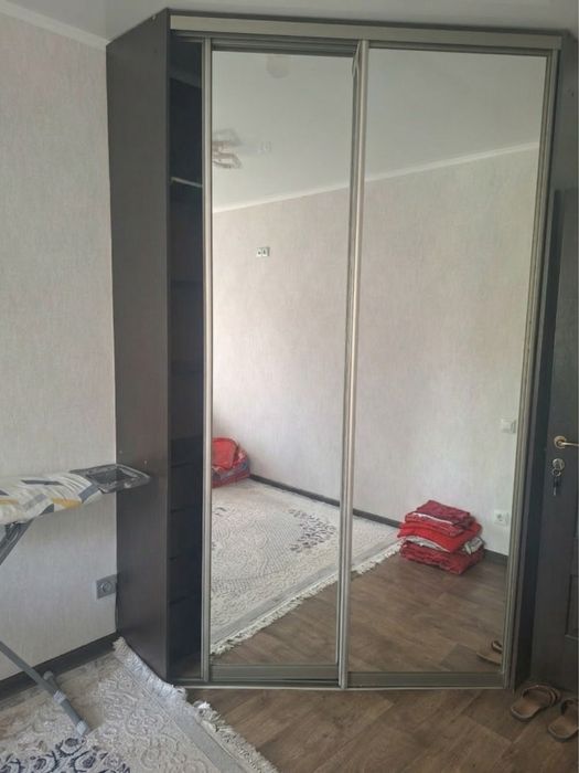 Продается шкаф угловой