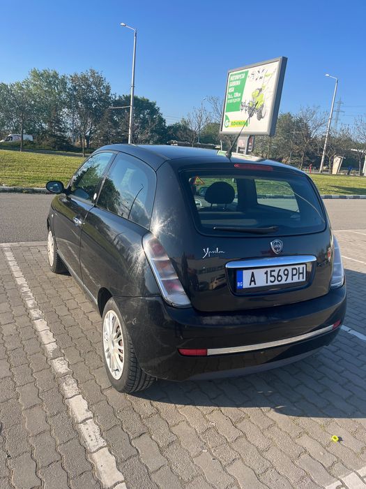 lancia ypsilon 1.4 газ бензин 2009