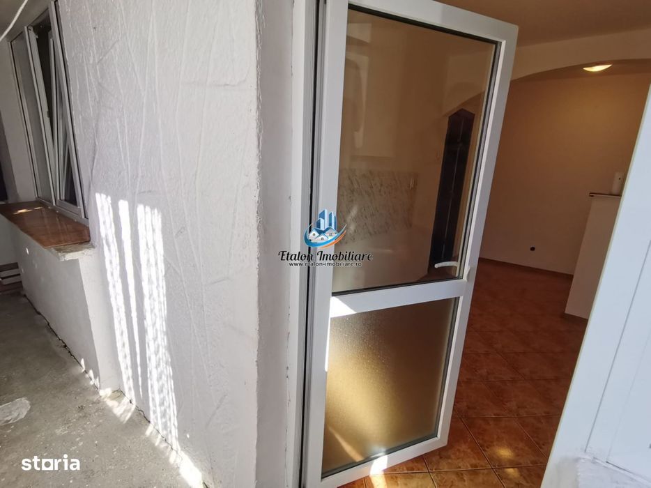 Apartament 2 camere decomandat / parter / Scoala 10 / Precista