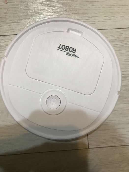 Продам робот пылесос