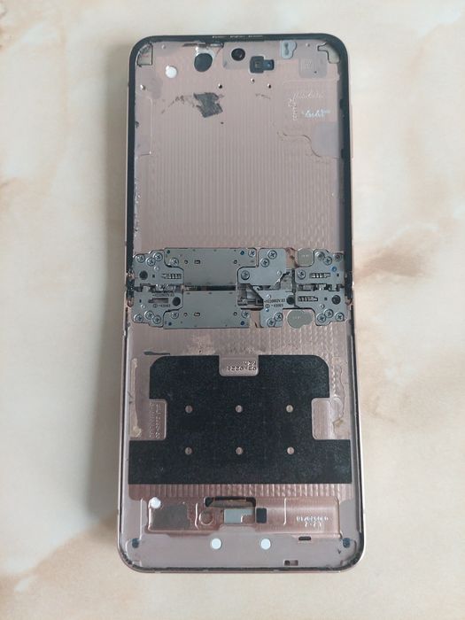 [Flip4] Vând Samsung Galaxy Z Flip 4, fără ecranul mare //poze reale