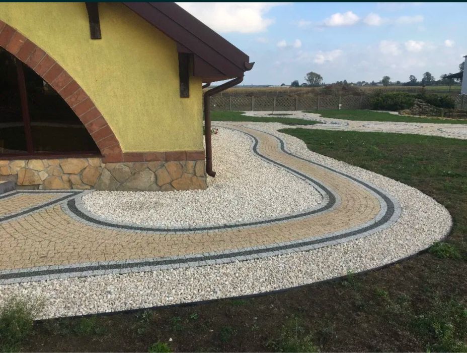 Piatra decorativa alb crem pentru gradini