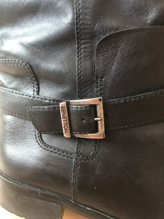 Кожени ботуши Beneton