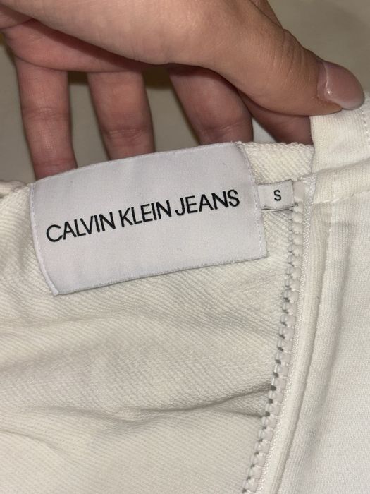 Чисто нов суичър Calvin Klein (M)