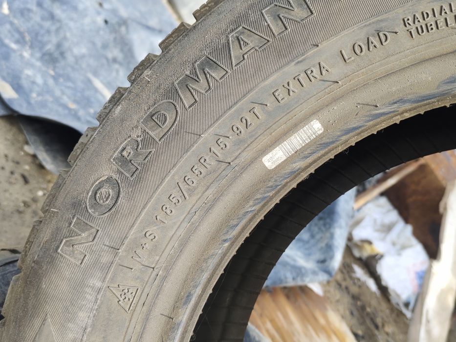 Продам зимне шины срочно