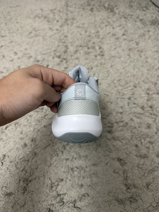 Кроссовки найк матерчатые