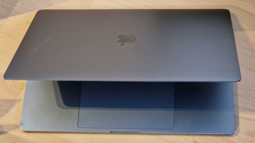 MacBook Pro 16-inch, 2019