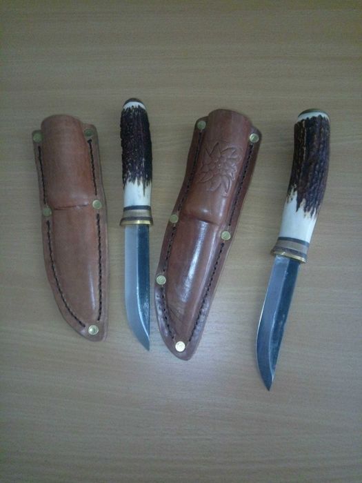 Cutite si Opinel corn de cerb