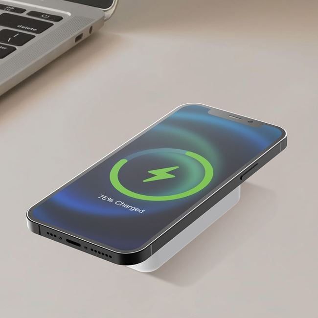 Безжичен магнитен power bank 5000 mAh, 18,5 Wh с бързо зареждане