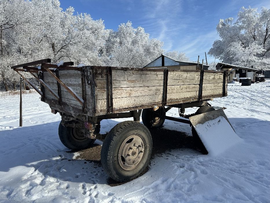 Продаю прицеп  на зил