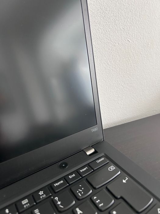Lenovo Thinkpad T490 i5, 16GB RAM, 512 SSD