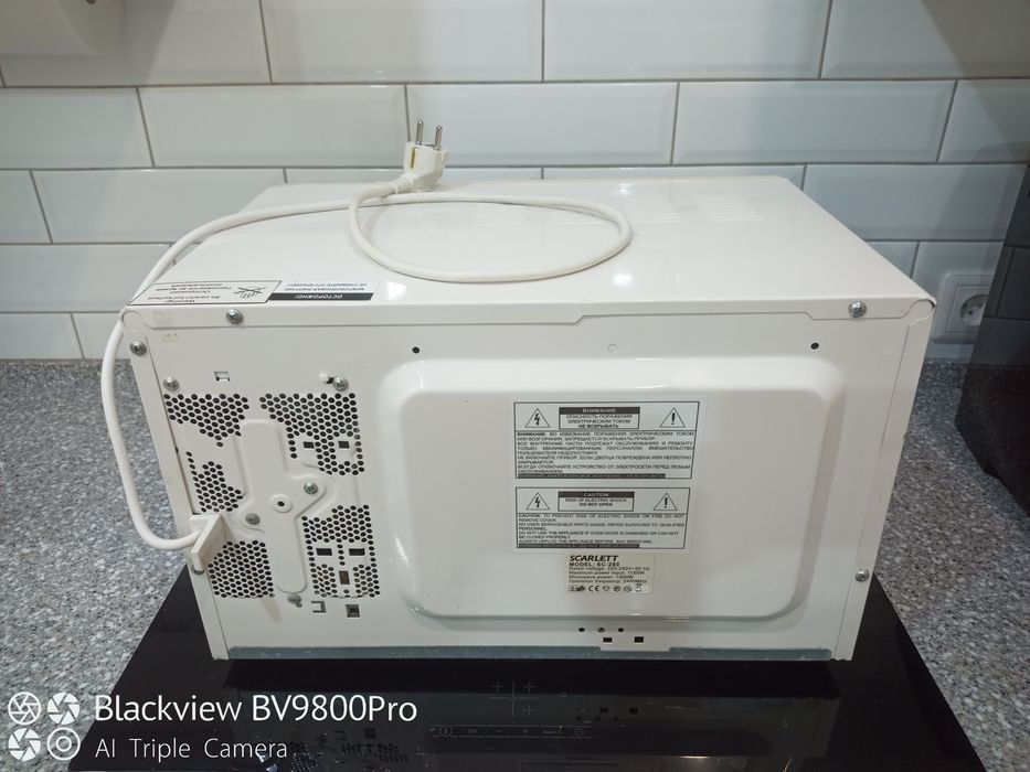 Микроволновка SCARLETT