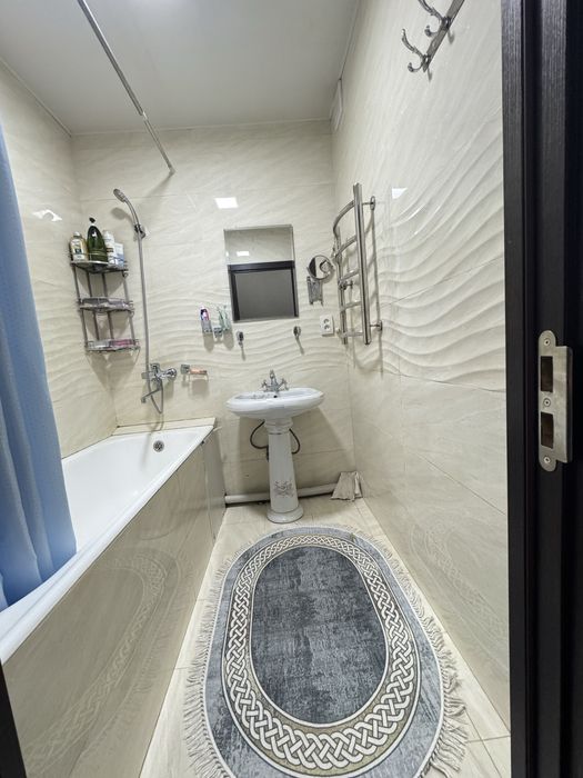 Юнусобод 9 мавзе 4 хонали евро ремонт сотилади СРОЧНО!!