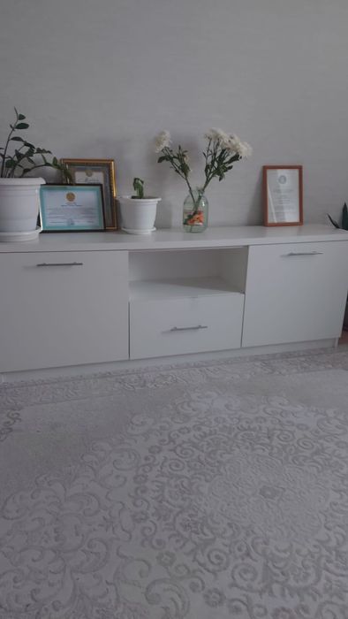 Продам тумба под тв