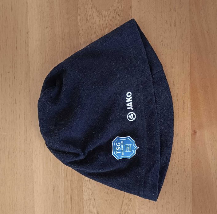 Jako-Много Запазенa