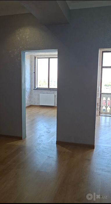 ЖК " Qibray Avenue" дан 4 хоналик тайер квартира сотувда.Майдони 92 кв