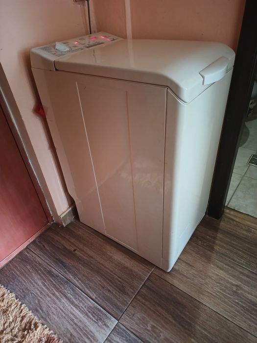 Vind mașină de spălat rufe AEG