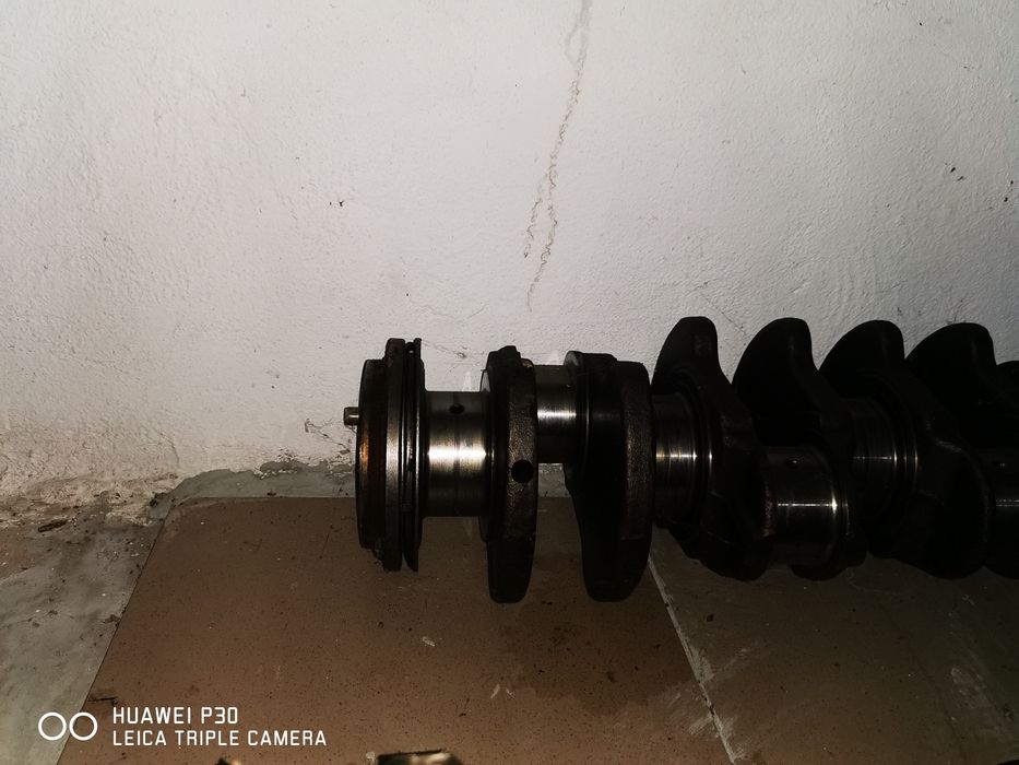 Piese motor John Deere 4 și 6 cilindriii