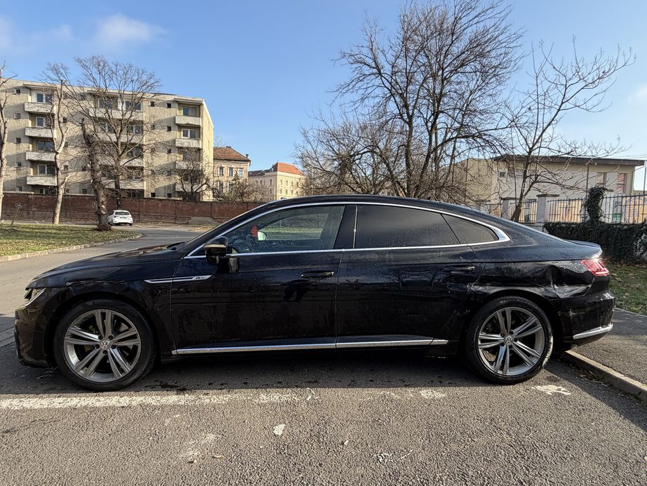 Vw arteon usor avariat