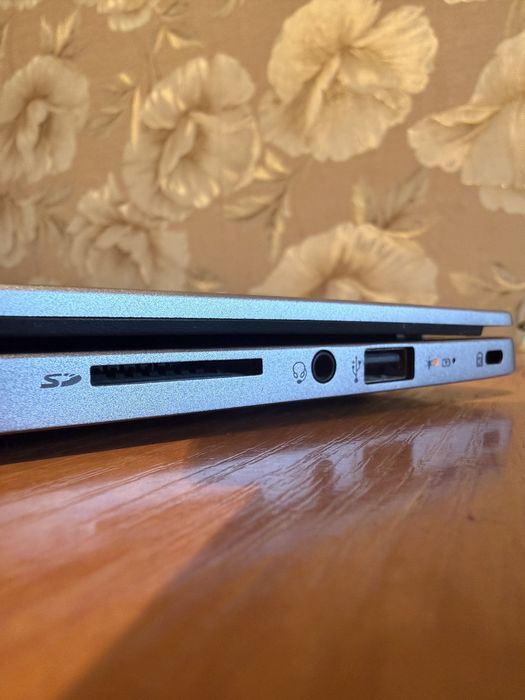 Ноутбук Acer.