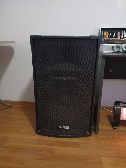 Vând două boxe nrs