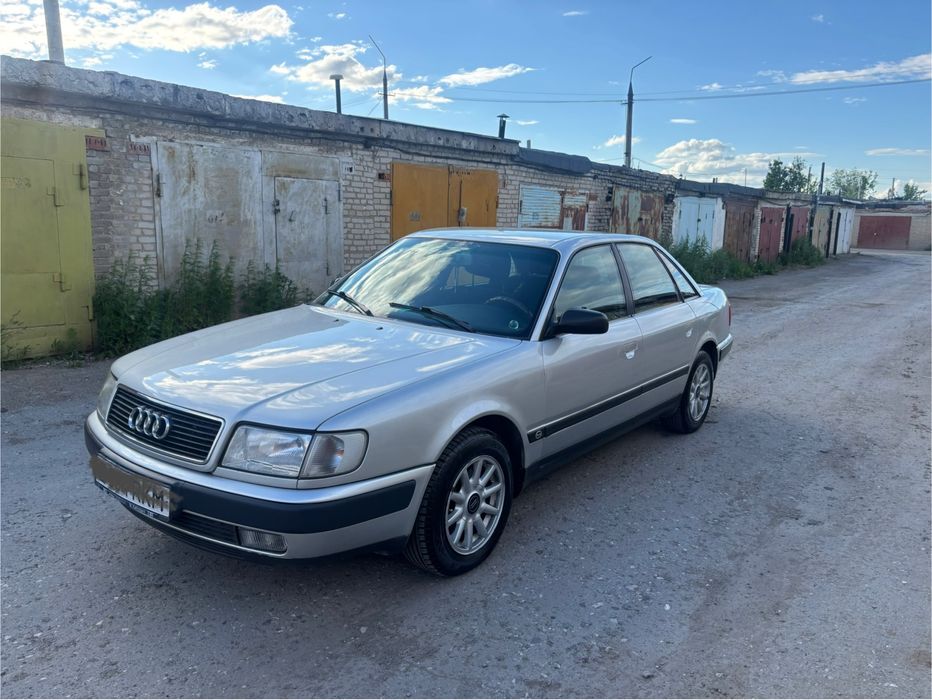 1 владелец audi 100 год 1994